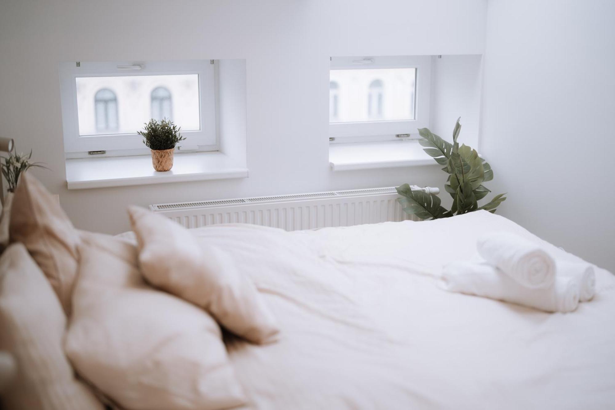 90Qm, 3 Bedrooms, Near Schoenbrunn, Balcony - Axara Housing Vienna Esterno foto