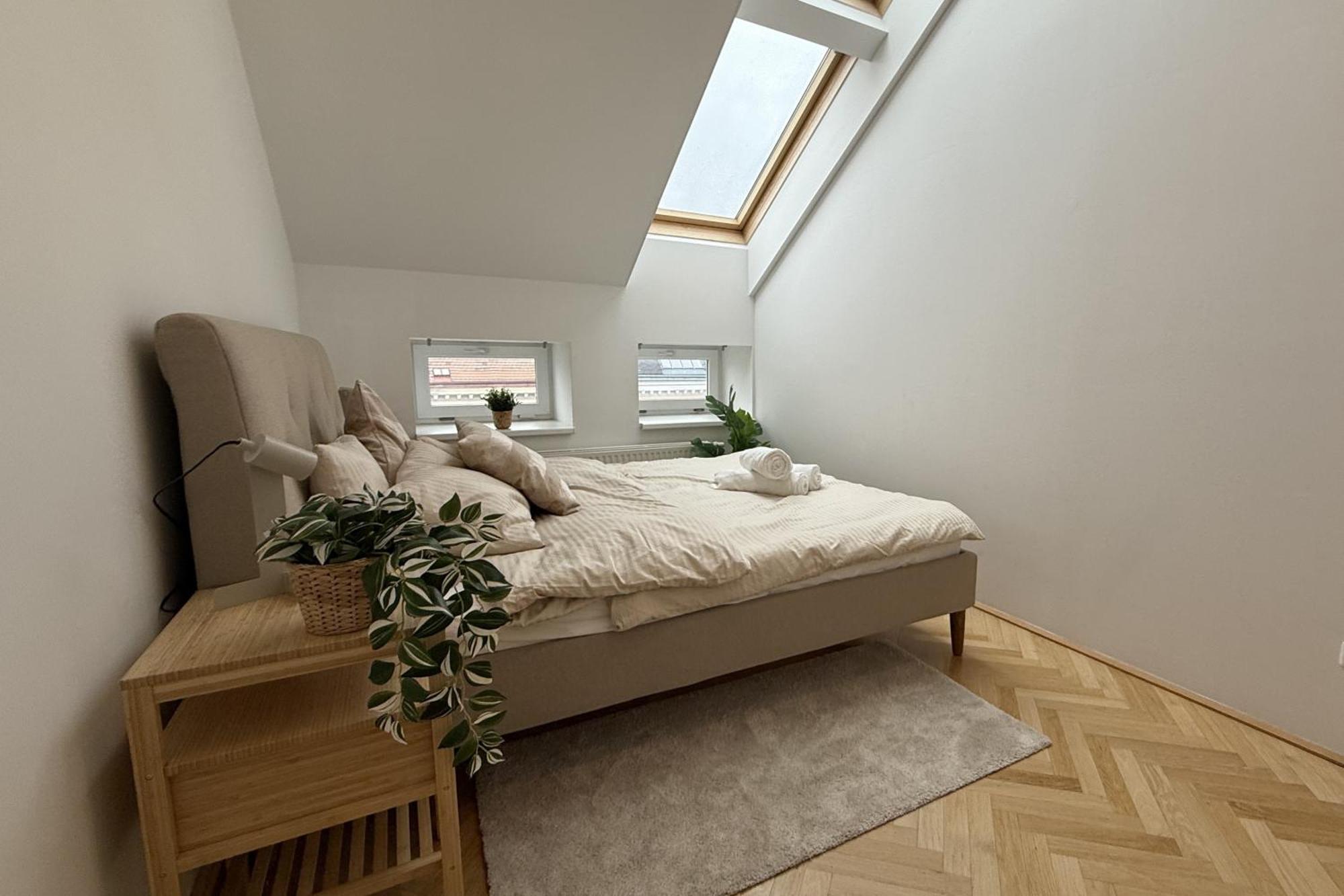 90Qm, 3 Bedrooms, Near Schoenbrunn, Balcony - Axara Housing Vienna Esterno foto