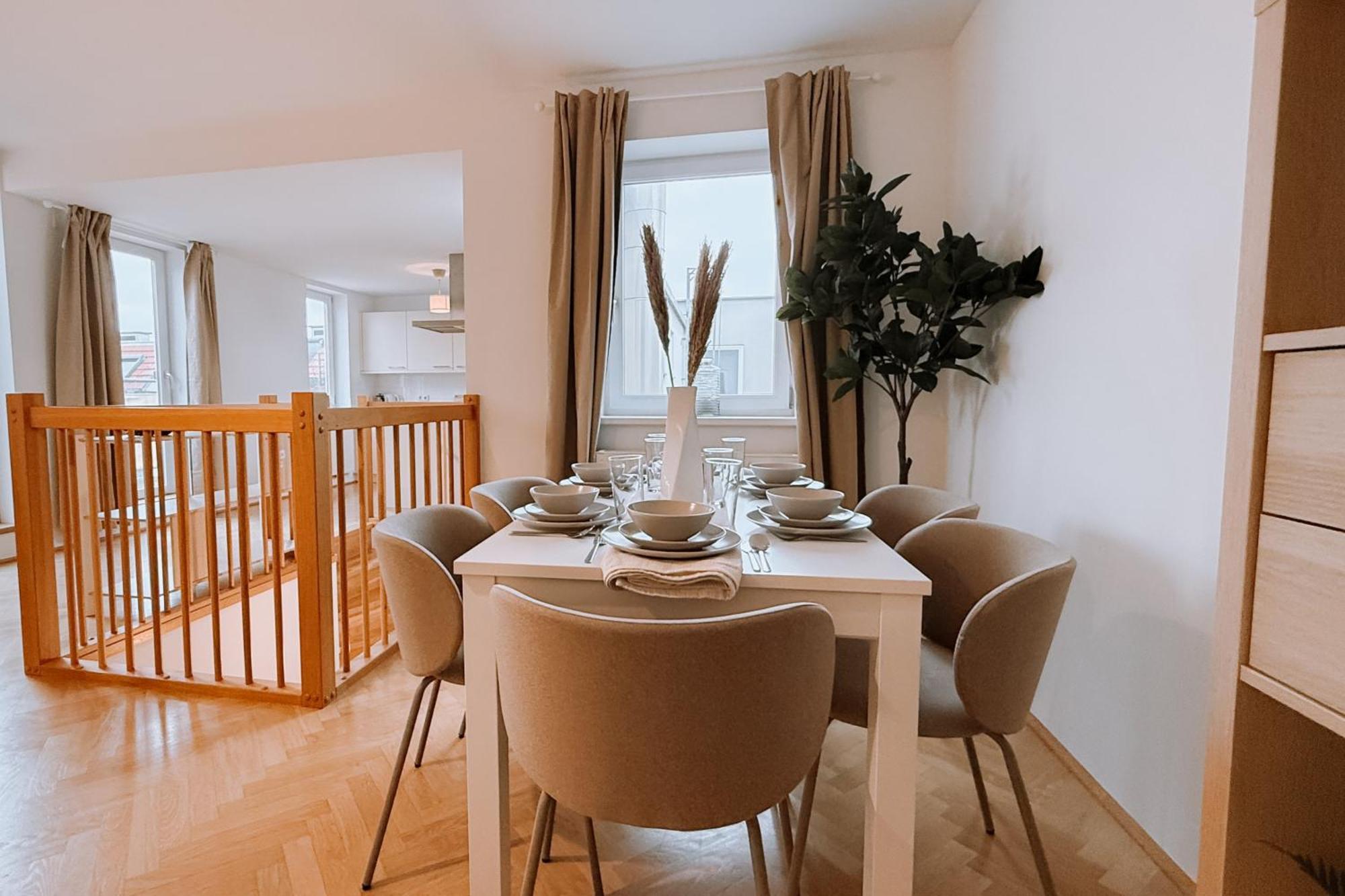 90Qm, 3 Bedrooms, Near Schoenbrunn, Balcony - Axara Housing Vienna Esterno foto